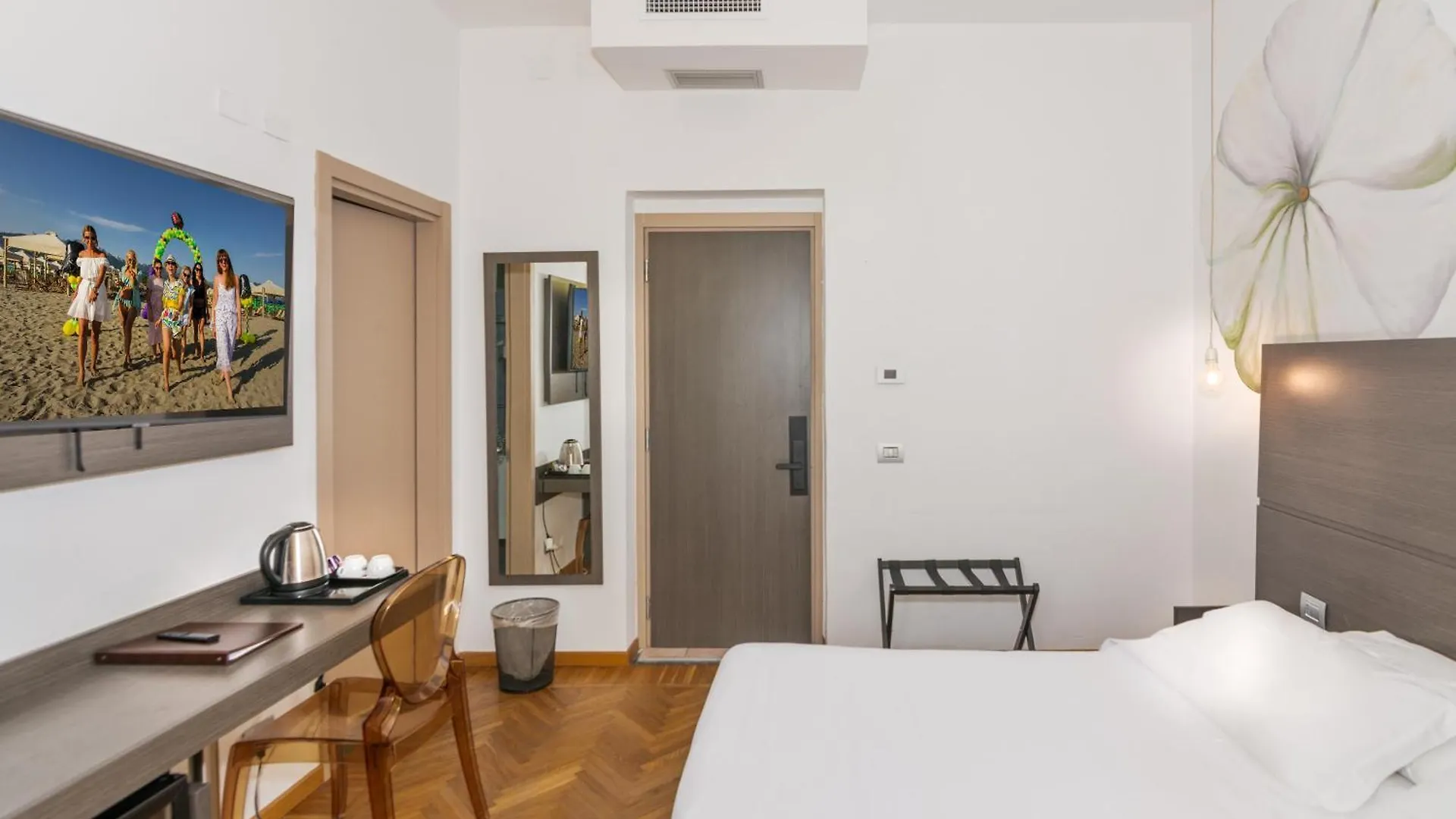 ****  Hotel Tirreno Marina di Massa Italië