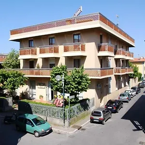 Giulia Marina di Massa
