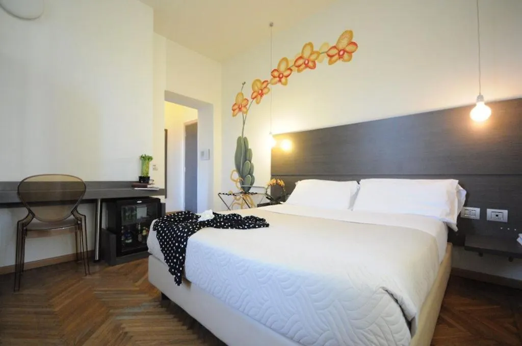 Hotel Tirreno Marina di Massa