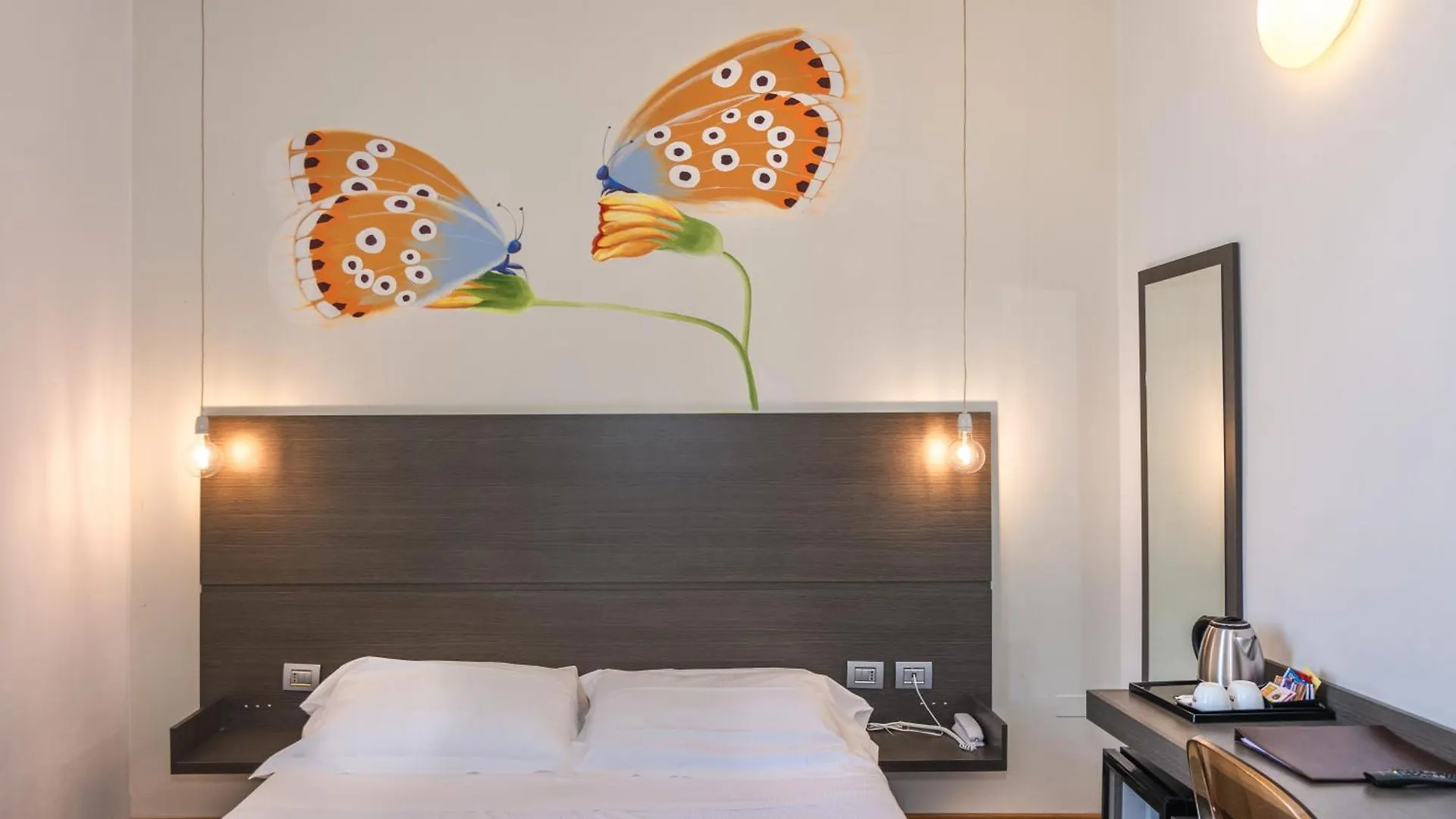 Hotel Tirreno Marina di Massa 4*,