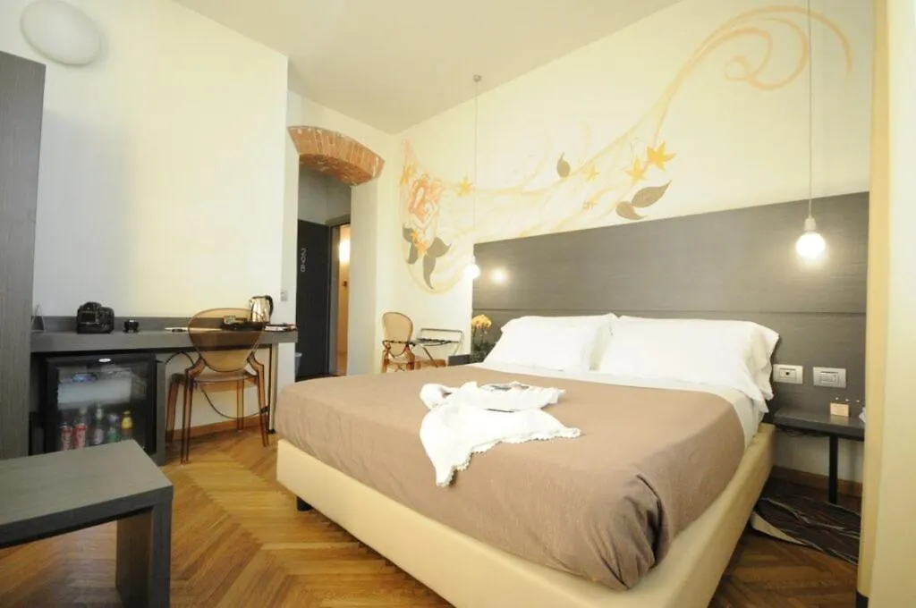Hotel Tirreno Marina di Massa