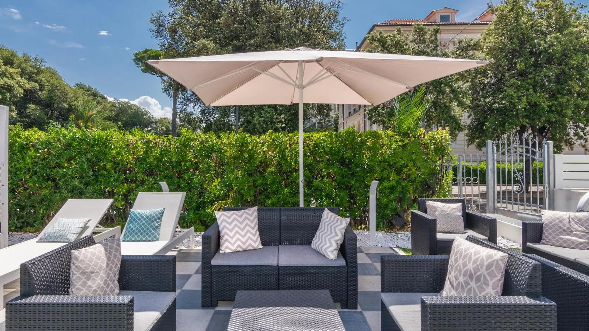 Hotel Tirreno Marina di Massa 4*,  Italien