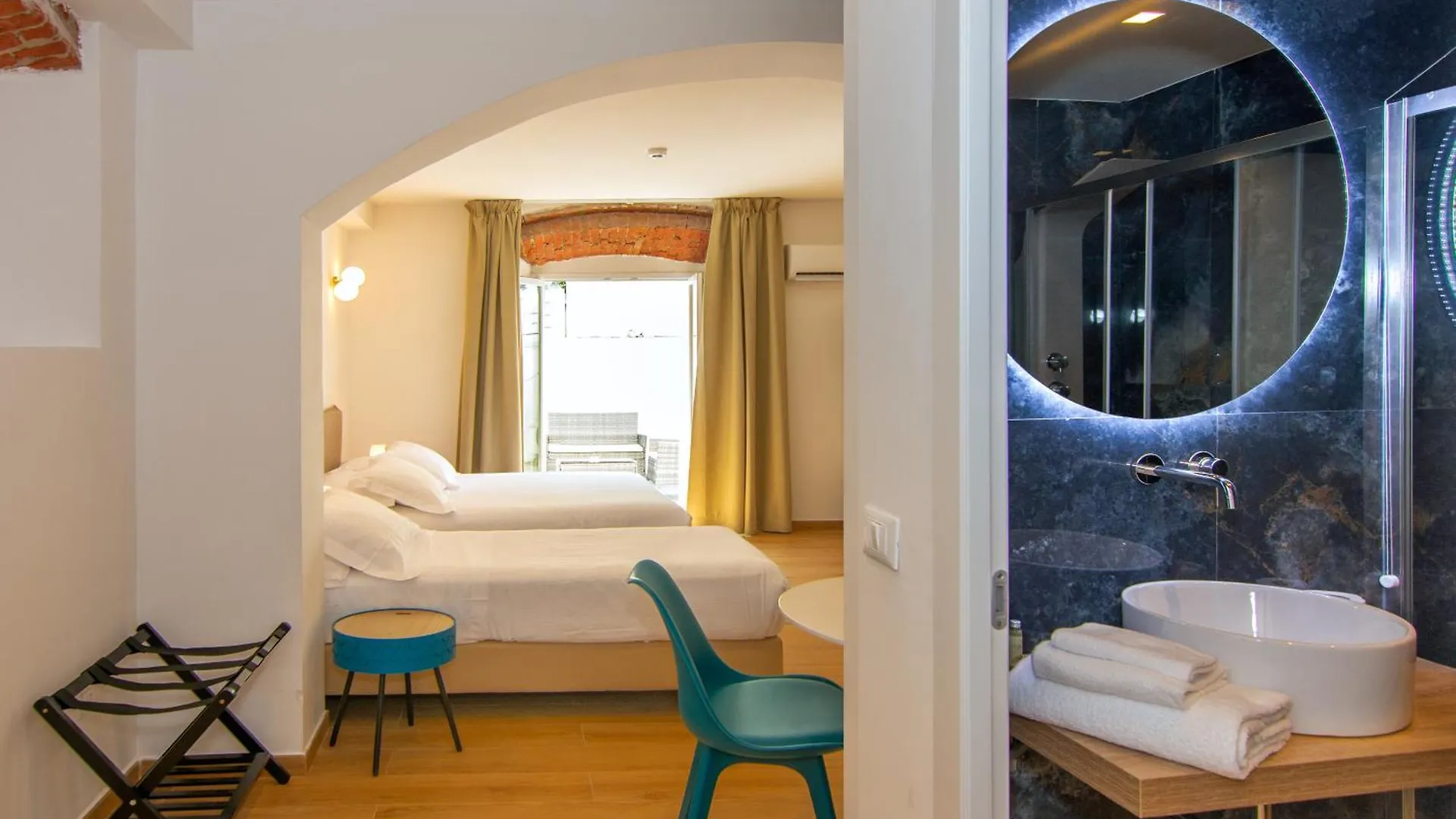 Hotel Tirreno Marina di Massa 4*,  Italien