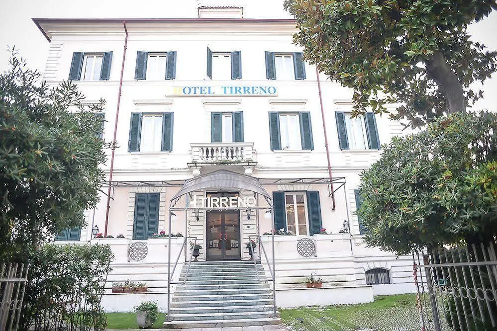****  Hotel Tirreno Marina di Massa Italien